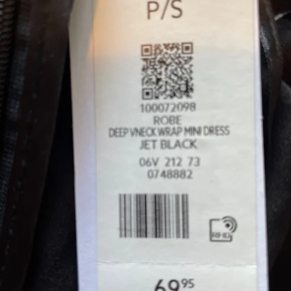 Dynamite dresses - Picture 13 of 17